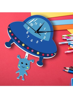 Renkli Uzay Desenli Sarkaçlı Çocuk Odası Duvar Saati