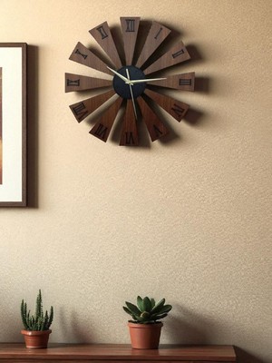 Kahverengi Ahşap Ceviz Roma Rakamlı Duvar Saati, Şık ve Doğal Tasarım