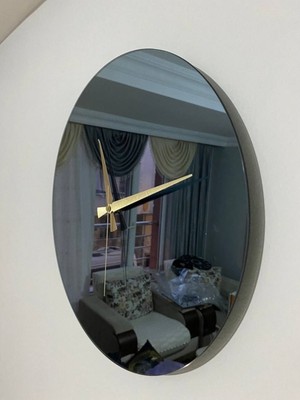 Gri Renkli Modern Duvar Saati, Şık ve Fonksiyonel Tasarım