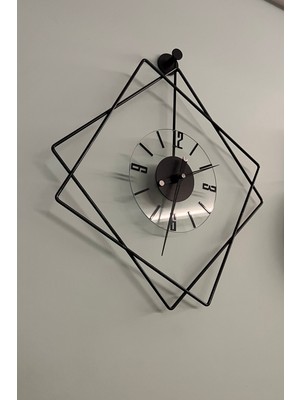 Modern Siyah Metal Duvar Saati, Dayanıklı ve Şık Dekoratif Tasarım