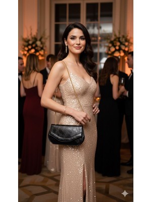 Kadın 3 Bölmeli Gold Detaylı Zincir Omuz Çantası