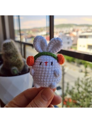 Amigurumi Havuçlu Tavşan Sevimli Anhatarlık Organik Çanta Süsü