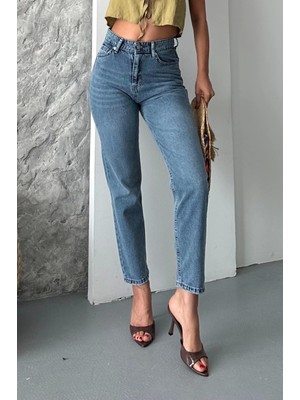 Mom Fit Kar Yıkama Bıyık Detaylı Jeans Pantolon D2006