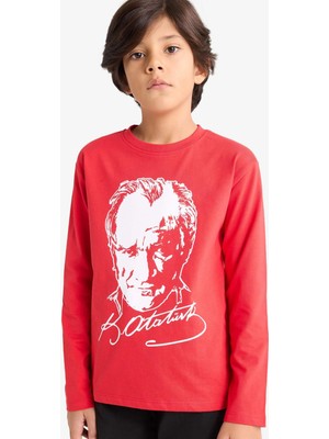 DeFacto Bisiklet Yaka Atatürk Baskılı Uzun Kollu Tişört Erkek Çocuk F8685A825WN