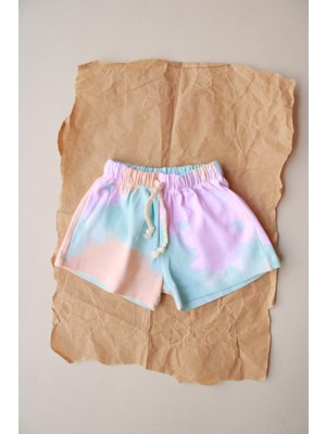 Batik Desenli Basic Şort