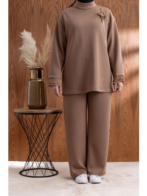 Kolu Pilise Detaylı Broşlu Pantolonlu Takım - Koyu Kahve
