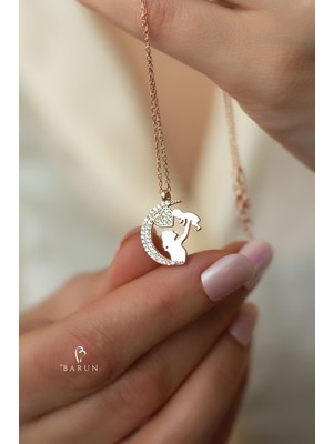 Anne Bebek Kalp Modeli 925 Ayar Beyaz Taşlı Gümüş Kolye Zirkon Taşlı