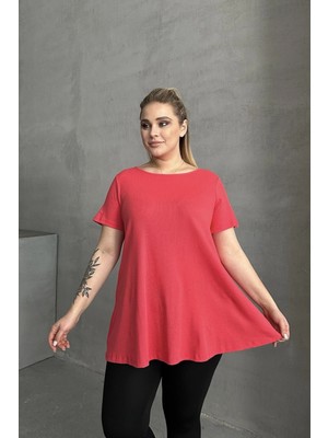 Büyük Beden Kısa Kollu Bisiklet Yaka Eteği Bollaşan Basic Bluz 100-50