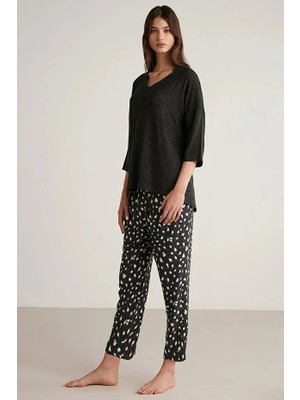 Penye Mood Yumuşak Dokulu V Yaka Kapri Kol Kadın Pijama Takım 9512