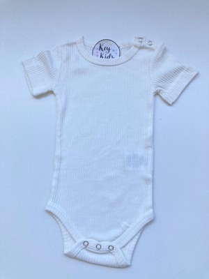 Beyaz Kısa Kol Modal Fitilli Çıtçıtlı Body