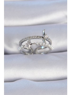 Pirinç Gümüş Renk Zirkon Taşlı Inci Detay Kutup Yıldızı Model Kadın Yüzük - Lisinya