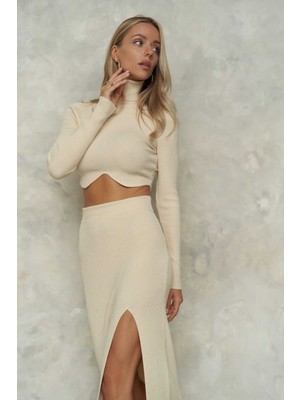 Mai Mai Oasis Bej Boğazlı Triko Takım