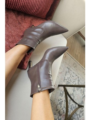 Ops 10 1137 Topukla Kadın Ince Topuklu Sivri Burun Fermuarlı Bot