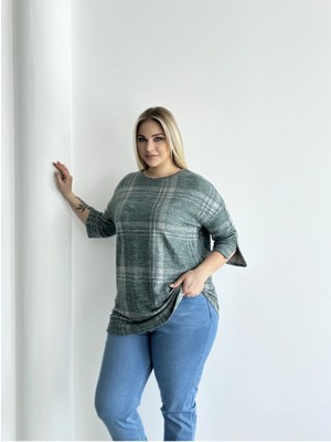 Büyük Beden Yarım Kollu Düğme Detaylı Yumuşak Dokulu Kazak 302780