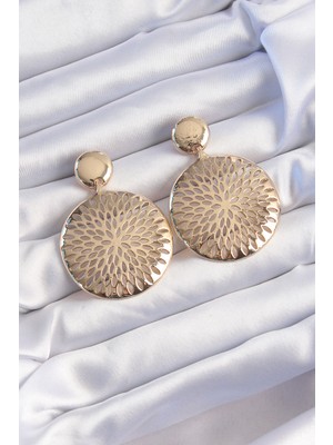 Pirinç Gold Renk Oval Işlemeli Küpe - Lisinya