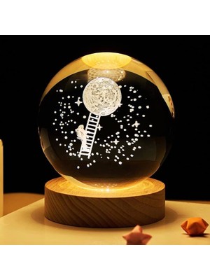 Dekoratif Merdiven Astronot Tasarımlı Ahşap Altlıklı Işıklı Cam Küre Büyük Boy Cam:8cm Ahşap:2cm - Lisinya