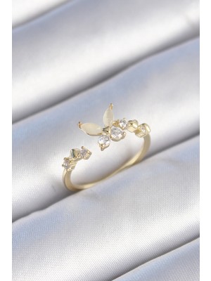 Pirinç Gold Renk Zirkon Taş Detaylı Beyaz Mineli Kelebek Model Kadın Yüzük - Lisinya