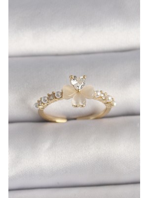 Pirinç Gümüş Renk Zirkon Taşlı Beyaz Mineli Yonca Model Inci Detay Ayarlanabilir Yüzük - Lisinya