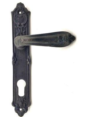 Antika Tarz Dekoratif Pirinç Çiçekli Yale Kapı Kolu - 240X40 Mm, Oksit - Lisinya