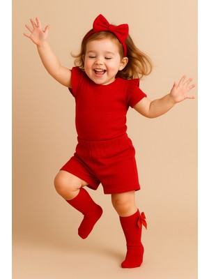 Özge Başaran Kırmızı Şort & Tişört, Fiyonklu Kırmızı Çorap Fitilli Kumaş Kız Çocuk ve Bebek 3'lü Giyim Seti