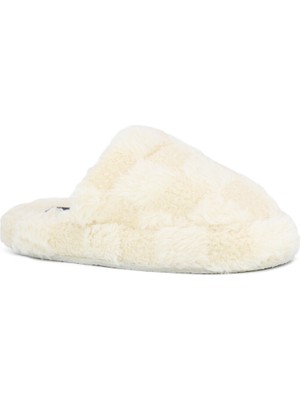 Kareli Peluş Ev Terliği – Yumuşak, Hafif ve Kaymaz Taban Rahatlığı