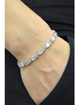 Taca Jewellery 925 Ayar Gümüş Beyaz Baget Taşlı Su Yolu Kadın Gümüş Bileklik