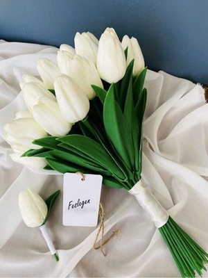 Gelin Buketi Beyaz Islak Lale Yaka Çiçeği