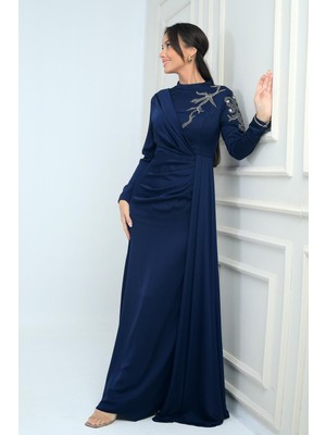 Taş Işlemeli Önü Büzgülü Astarlı Krep Saten Tesettür Elbise