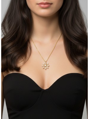 Kadın Kar Tanesi 925 Ayar Gümüş Altın Renk Kolye