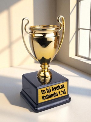 Avukata Doğum Günü Hediyesi Ödül Şampiyonluk Kupası Özel Hediye