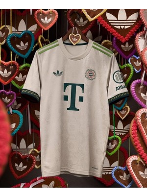 Bayern Münih 2025/26 Oktoberfest Forması