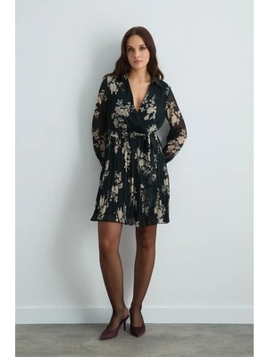 Gusto Anvelop Kesim Piliseli Elbise - Siyah