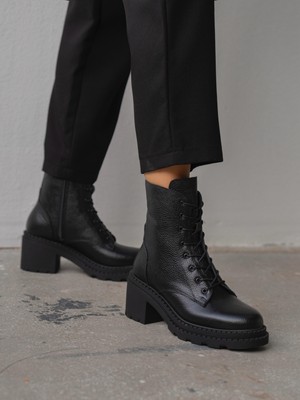 Nokka Siyah Hakiki Deri Kadın Bot