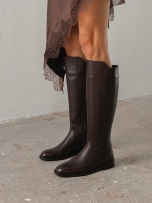 Nedra Kahve Fermuarlı Hakiki Deri Kadın Çizme