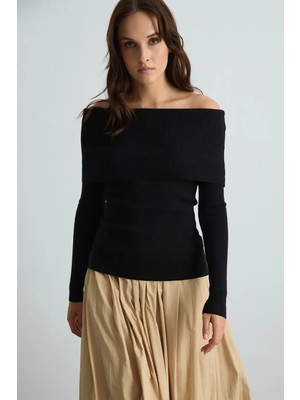 Gusto Madonna Yaka Triko Bluz - Siyah