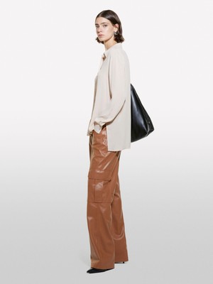 Sisley   Kdn_%100 Viskoz Önü Kısa Yanları Yırtmaçlı Uzun Kollu Gömlek