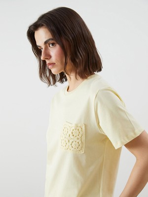 Lc Waikiki Yeni Sezon Bisiklet Yaka Dantel Cepli Kadın Tişört