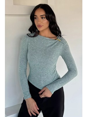 Kadın Omuz Aksesuarlı Bluz P-00018502