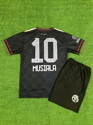 Bayern Münih 2025/26 Yeni Sezon Jamal Musiala Alternatif Çocuk Forması (Black)