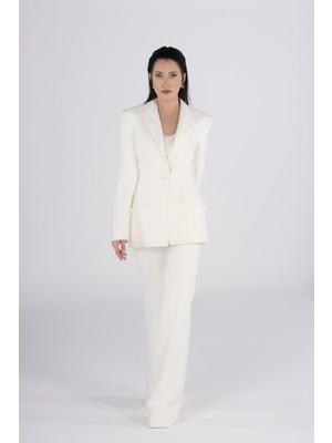 Kırık Beyaz Blazer Ceket Flare Pantolon Takım – Kadın Şık Ofis Stili Yüksek Bel Alt Üst Kombin