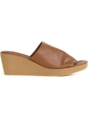 Bueno Shoes Kahverengi Deri Kadın Dolgu Topuklu Terlik 01WY2404 01WY2404