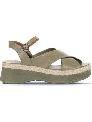 Bueno Shoes Haki Deri Kadın Dolgu Topuklu Sandalet 01WY8205 01WY8205