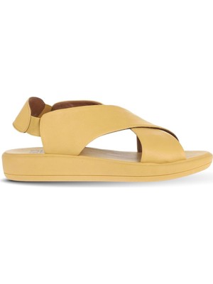 Bueno Shoes Sarı Deri Kadın Düz Sandalet 01WY2303 01WY2303