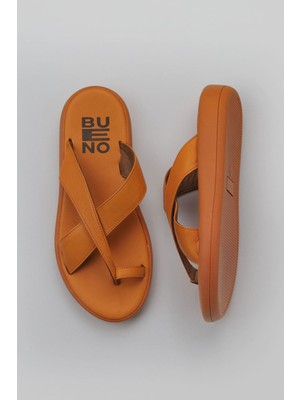 Bueno Shoes Turuncu Deri Kadın Parmak Arası Terlik 01WY2308 01WY2308