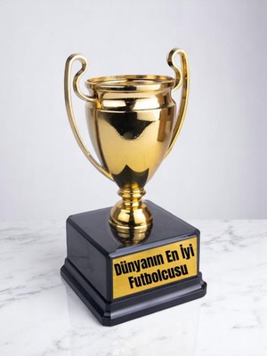 Lili Hediyelik Dünyanın En Iyi Futbolcusu Baskılı Ödül Kupası 23 cm Futbolcuya Hediyelik Eşya Futbolcu Kupası