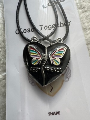 Iki Adet Mıknatıslı Kelebek Arkadaşlık Kolyesi, Siyah Renkli, Birlikte Güzel Hediye