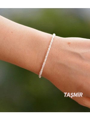 Beyaz Kum Inci Bileklik, Şık ve Doğal Tasarım, Zarif Aksesuar.