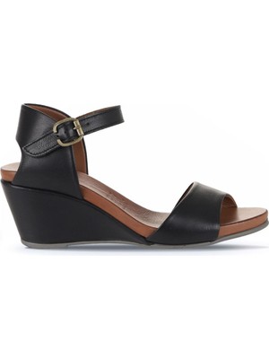 Bueno Shoes Siyah Deri Kadın Dolgu Topuklu Sandalet 01WJ1503 01WJ1503