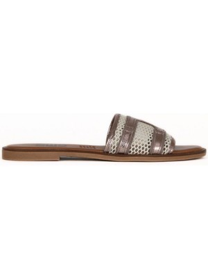 Bueno Shoes Gri Parlak Deri Kadın Düz Terlik 01WE3600 01WE3600