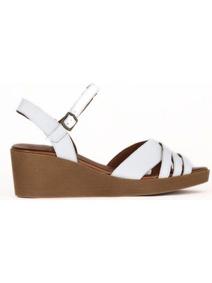 Bueno Shoes Beyaz Deri Kadın Dolgu Topuklu Sandalet 01WE3900 01WE3900